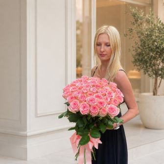 Bouquet of 39 Sophie Loren roses