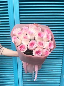 Букет 25 троянд Мандала