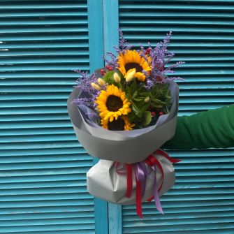 Букет із соняшниками "Галантність"*