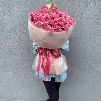 Bouquet of 13 Alexine roses spray