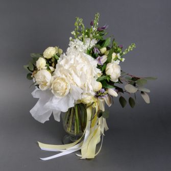 Bouquet "Margarita" in vase