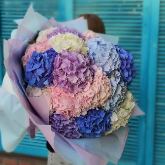 Bouquet of 21 hydrangeas