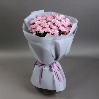 Bouquet pink chrysanthemum spray