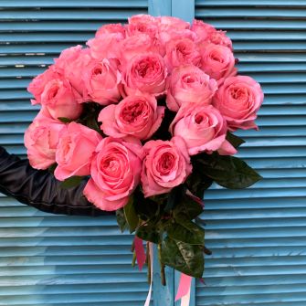 Bouquet of 25 Pink Expression roses