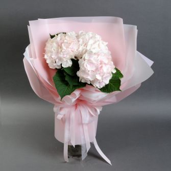 Букет из 3 гортензий