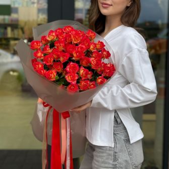 Bouquet of 19 Summer Dance roses spray