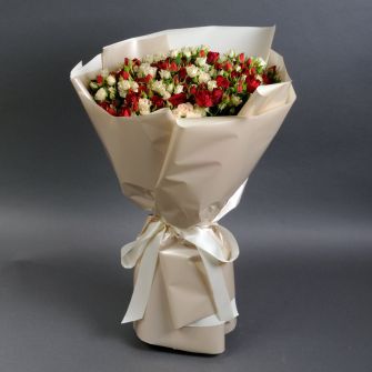 Bouquet of 29 spray roses