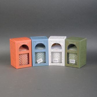 Свічка в скляному підсвічнику в асортименті