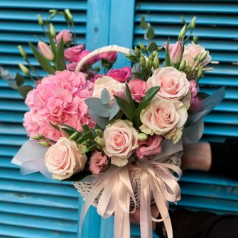 Композиція у кошику "Прованс" рожева