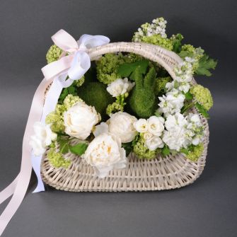 Composition in the basket "Easter bunny"