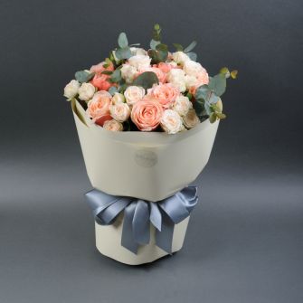 Букет роз Кахала и Софи спрей