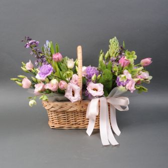 Composition "Easter Flower Symphony"