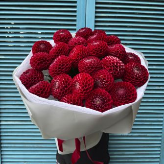 Букет георгин Cornel Red