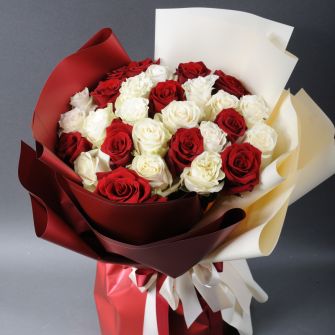 Bouquet of roses "Queen's Move"