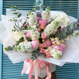 Букет "Летний бум" с пионами