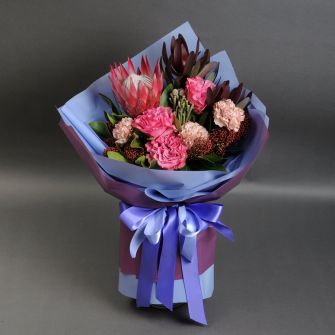 Bouquet of exotics "Lady's caprice"