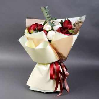 Bouquet of 11 Dutch peonies mix