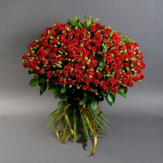 Bouquet of 101 roses spay Red Vanessa