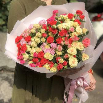 Букет из 21 розы спрей