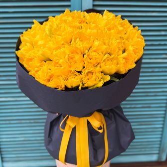 Букет тюльпанів "Контраст весни"