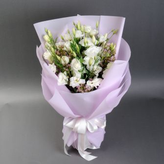 Bouquet of eustomas and chamelacium