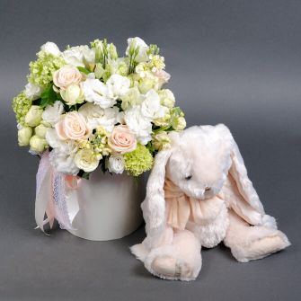 Композиція "Карамелька" із зайченям