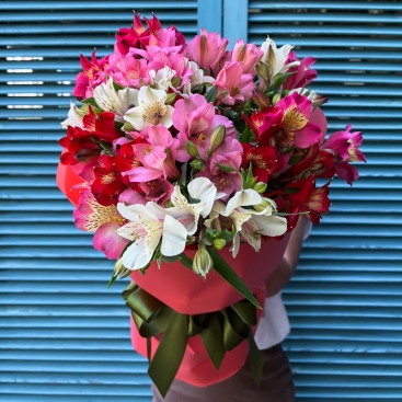 Букет альстромерій