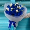Букет із 17 синіх троянд та фрезій - Фото 2