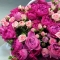 Корзинка с пионовидными розами спрей - Фото 3