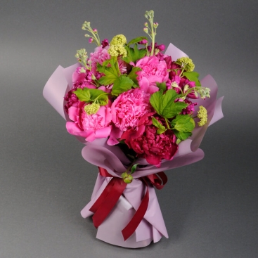 Букет с пионами Барбара