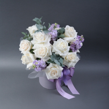 Композиція з трояндами Плая Бланка