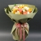 Букет орхідей цимбідіум, троянд Сноу Ворлд та троянд Кахала - Фото 3