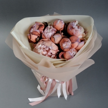 Букет пионов Брауни