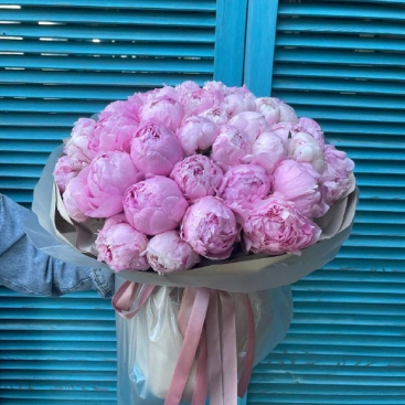 Букет розовых пионов 