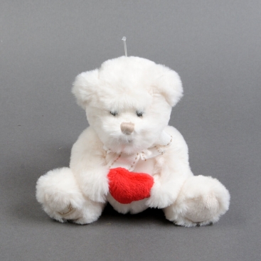White bear Oliver with heart 15 cm