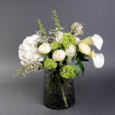 Bouquet Aphrodite in a vase