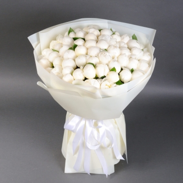 51 белый пион