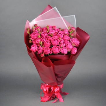 Букет із 9 троянд Річ Бабблз