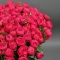Букет із 29 вишневих троянд спрей Черрі Трендсеттер - Фото 2