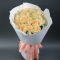 Bouquet of Peach Avalanche roses and chamomiles - Photo 1