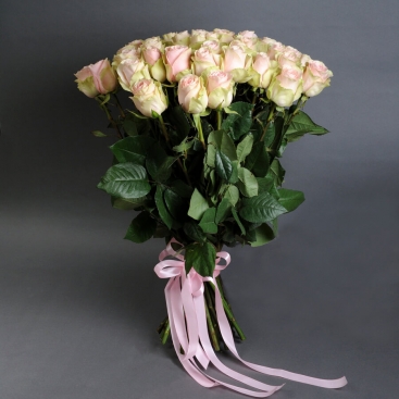 Букет 51 роза Фрутетто