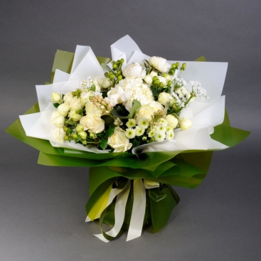 Букет з піонами Amour