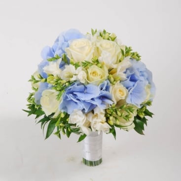 Букет нареченої з блакитною гортензією