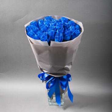 Bouquet of 25 blue roses 