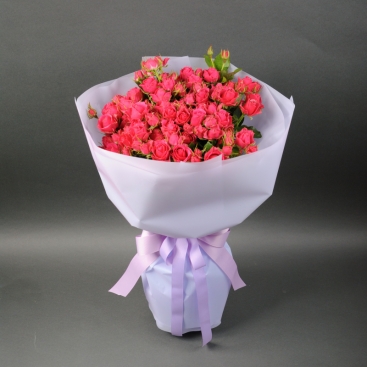 Букет из 9 роз Ред Алексин спрей