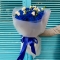 Букет із 17 синіх троянд та фрезій - Фото 3