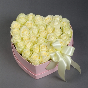 Троянда Аваланч Серце