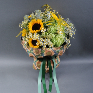 Bouquet Sunflower field